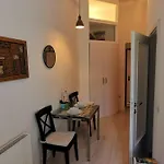 Tiny Apartment In City Center