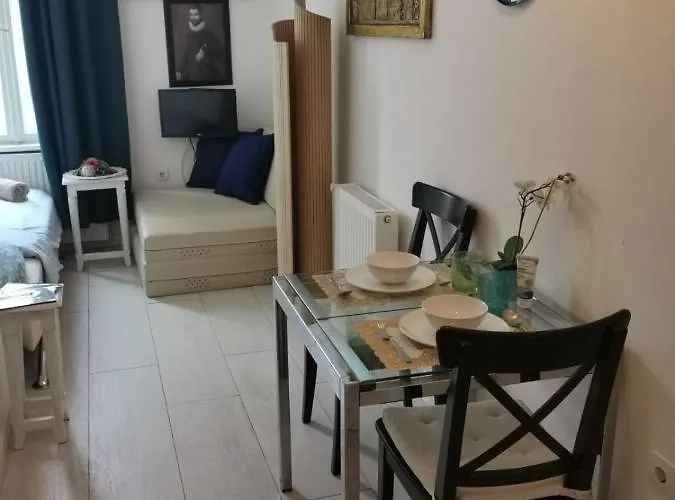 Tiny Apartment In City Center